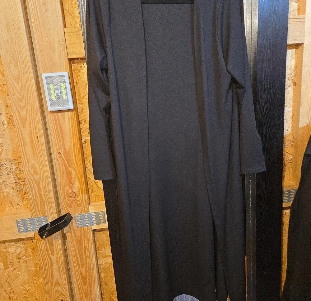 Charcoal Three-Piece Lounge Set - Long Cardigan, Crop Tank, Wide Pants - Picture 3 of 8